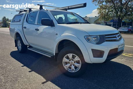 White 2014 Mitsubishi Triton Double Cab Utility Glx (4X4)