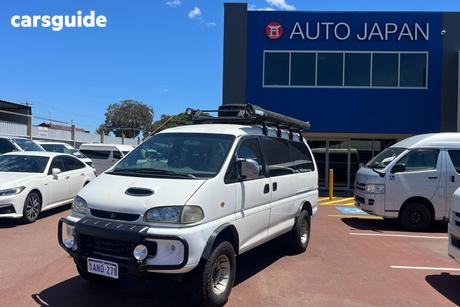 White 1996 Mitsubishi Delica SUV SPACEGEAR