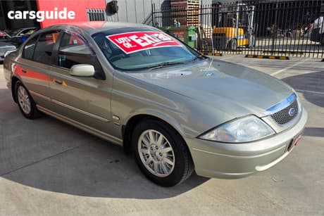 Gold 2002 Ford Fairmont Wagon