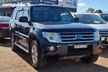 Black 2010 Mitsubishi Pajero Wagon Glx Lwb (4X4)