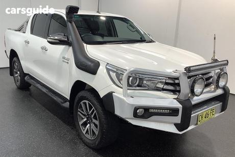 White 2016 Toyota Hilux Dual Cab Utility Sr5 (4X4)