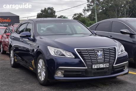 Blue 2015 Toyota Crown Sedan HYBRID