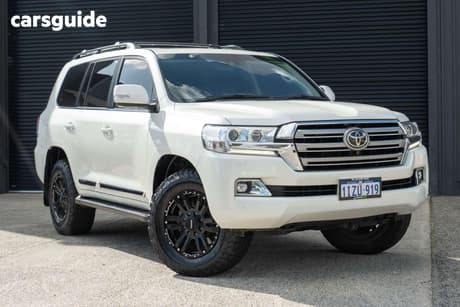 White 2016 Toyota Landcruiser Wagon Sahara (4X4)