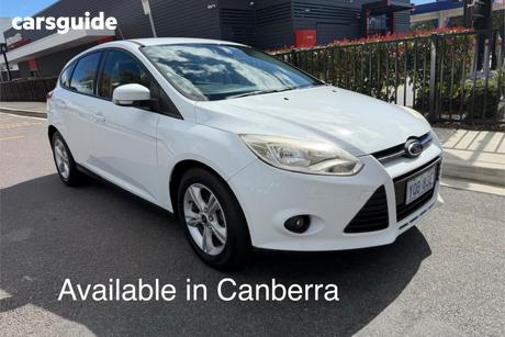 White 2014 Ford Focus Hatchback Trend