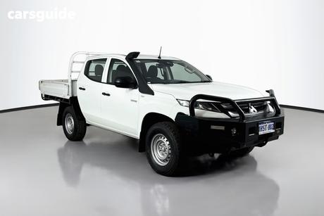 White 2022 Mitsubishi Triton Double Cab Chassis Glx (4X4)