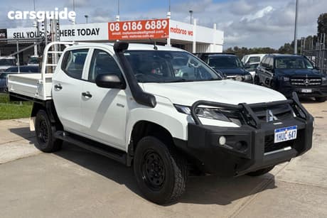 White 2022 Mitsubishi Triton Double Cab Pick Up Glx+ (4X4)