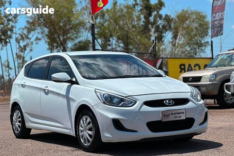 White 2016 Hyundai Accent Hatchback Active