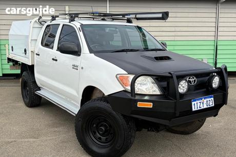 White 2005 Toyota Hilux Dual Cab Pick-up Sr (4X4)