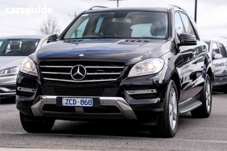Black 2012 Mercedes-Benz ML250 Wagon Cdi Bluetec (4X4)