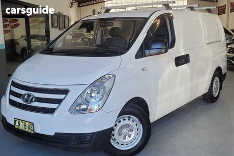 White 2017 Hyundai Iload Van 3S Liftback