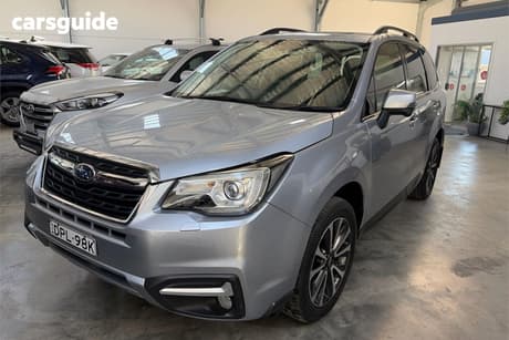 Silver 2017 Subaru Forester Wagon 2.5I-S