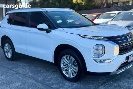 White 2022 Mitsubishi Outlander Wagon Ls 7 Seat (2Wd)