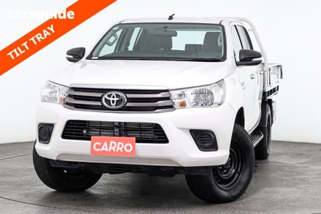 White 2017 Toyota Hilux Dual Cab Chassis Sr (4X4)