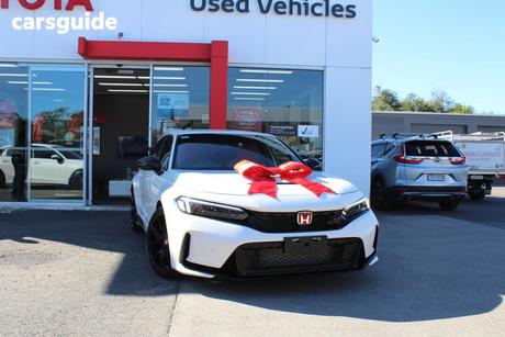 White 2023 Honda Civic Hatch