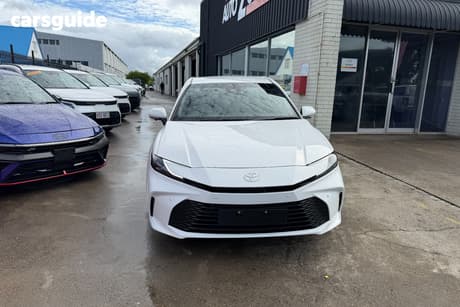 White 2024 Toyota Camry Sedan Ascent Hybrid