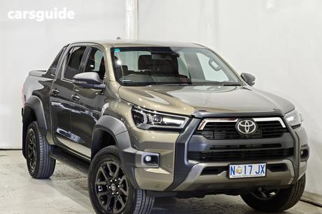Bronze 2024 Toyota Hilux Double Cab Pick Up Rogue 48V (4X4)