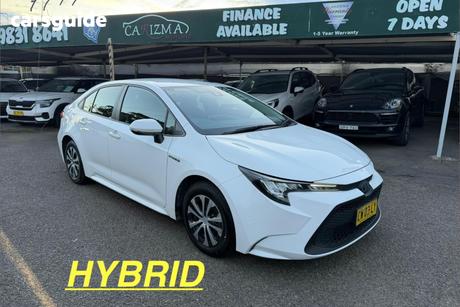 White 2020 Toyota Corolla Sedan Ascent Sport (Hybrid)