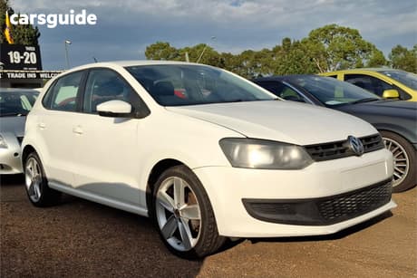 White 2014 Volkswagen Polo Hatchback Trendline