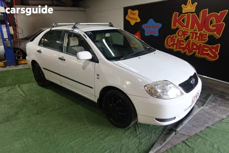 White 2004 Toyota Corolla Sedan Ascent