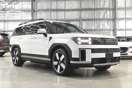 White 2024 Hyundai Santa FE Wagon Hev (Awd)