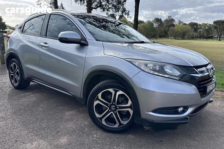 Silver 2017 Honda HR-V Wagon Vti-L