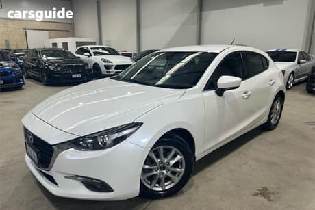 White 2016 Mazda Mazda3 Hatch TOURING