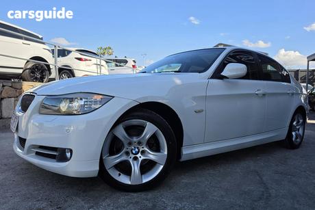 White 2011 BMW 320I Sedan Lifestyle