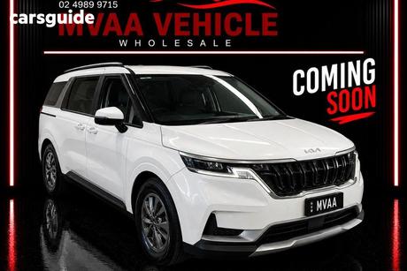 White 2023 Kia Carnival Wagon S