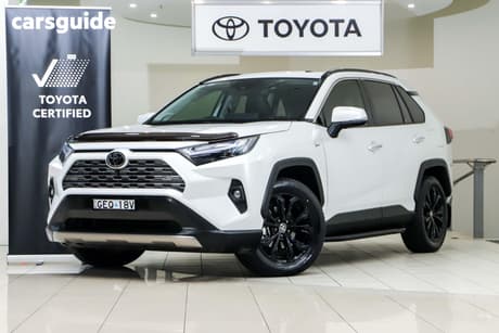 White 2025 Toyota RAV4 Wagon Cruiser (Awd) Hybrid