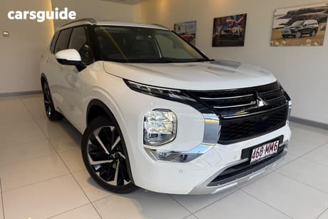 White 2024 Mitsubishi Outlander Wagon Exceed 7 Seat (Awd)