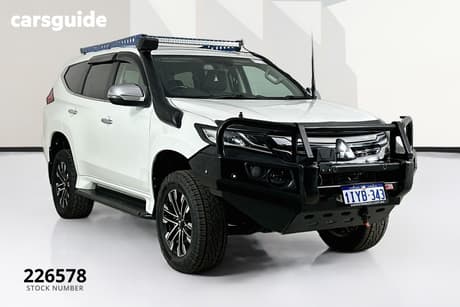 White 2018 Mitsubishi Pajero Sport Wagon Exceed (4X4) 7 Seat