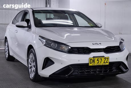 White 2024 Kia Cerato Sedan S