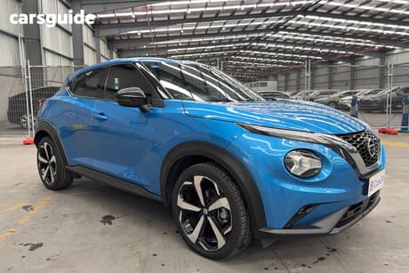 Blue 2021 Nissan Juke Hatchback St-L
