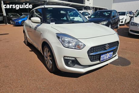 White 2023 Suzuki Swift Hatchback Gl Shadow