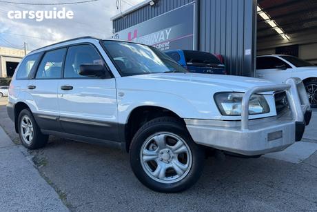 White 2004 Subaru Forester Wagon X
