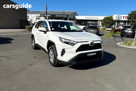 White 2024 Toyota RAV4 Wagon Gx (2Wd) Hybrid