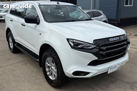 White 2022 Isuzu MU-X Wagon Ls-M (4X2)