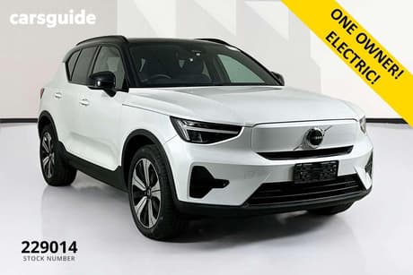 White 2023 Volvo XC40 Wagon Recharge Pure Electric