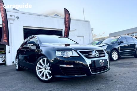 Black 2010 Volkswagen Passat Sedan R36