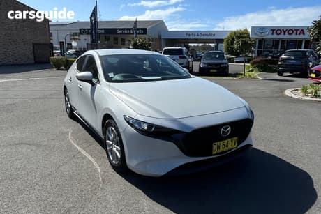 Silver 2025 Mazda 3 Hatchback G20 Pure