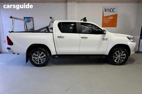 White 2016 Toyota Hilux Dual Cab Utility Sr5 (4X4)