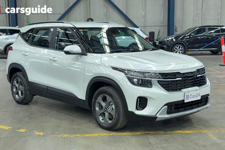 White 2025 Kia Seltos Wagon S (Fwd)