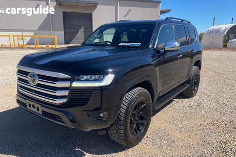 Black 2024 Toyota Landcruiser Wagon Lc300 Sahara (4X4)