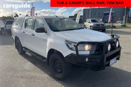 White 2020 Toyota Hilux Double Cab Pick Up Sr (4X4)