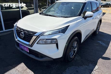 White 2025 Nissan X-Trail Wagon St (2Wd)