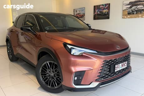 Bronze 2025 Lexus LBX Wagon Sports Luxury 2Wd Tt (Hybrid)