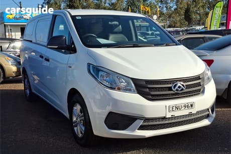 White 2021 LDV G10 Van Barn Door