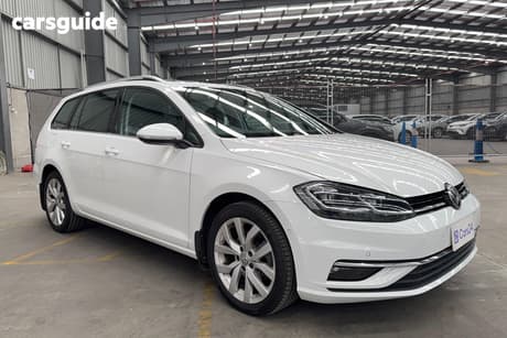White 2019 Volkswagen Golf Wagon 110 Tsi Highline