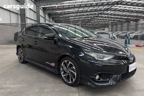 Black 2017 Toyota Corolla Hatchback Zr