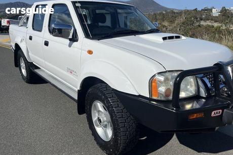 White 2015 Nissan Navara Dual Cab Pick-up St-R (4X4)